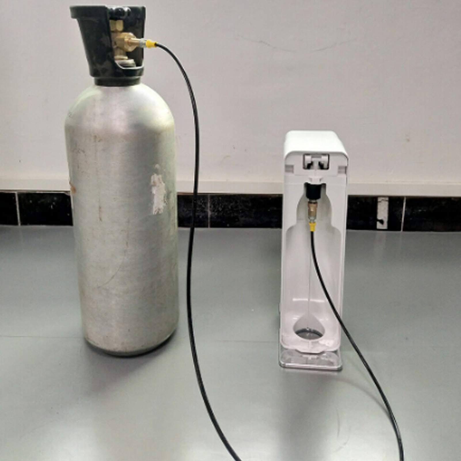 CGA0 do TR21-4 Urządzenie do napojów gazowanych Zbiornik Co2 Bezpośredni adapter 1,7 m CGA0 Gwint CO2 Zestaw adapterów zewnętrznego węża do sody do kuchennego wiadra na wodę