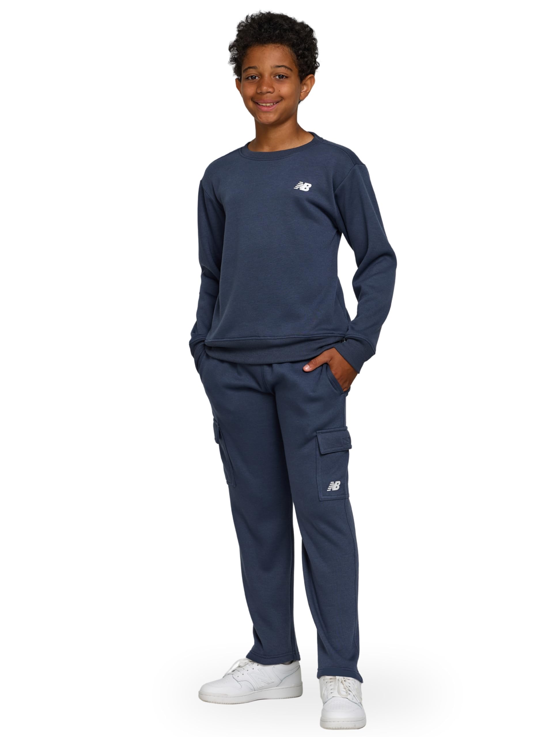 new balance boys and toddlers’ 2 piece set – soft fleece crewneck pullover sweatshirt cargo sweatpants sweatsuit (2t-12)
