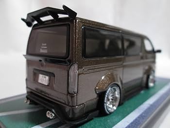 Amazon.co.jp: TARMACWARCS 1 43 トヨタ ハイエース ワイド