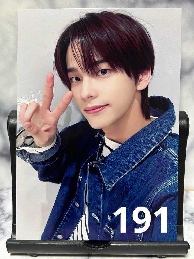 TWS シニュ　BIRTHDAY　WITH US バパケ新品　未開封 TWS シニュ バパケ 新品未使用未開封品 BIRTHDAY BOX - メルカリ