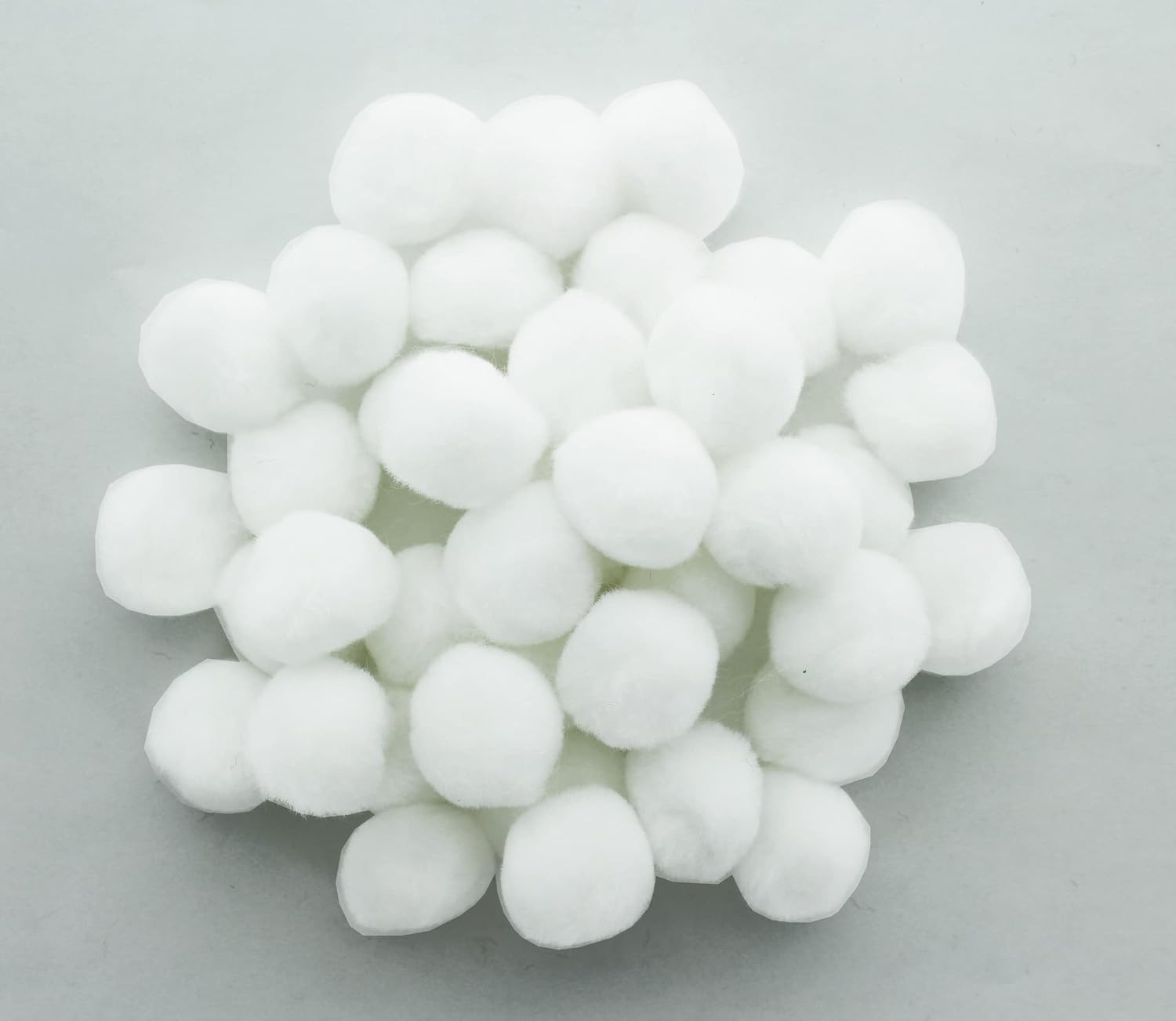 Essentials by Leisure Arts Pom Poms 1 Inch White 40 Piece, Medium Craft Pom Poms for Holiday Ornaments Stuffed Animals Wreaths and DIY Decor Projects, Not for Young Children