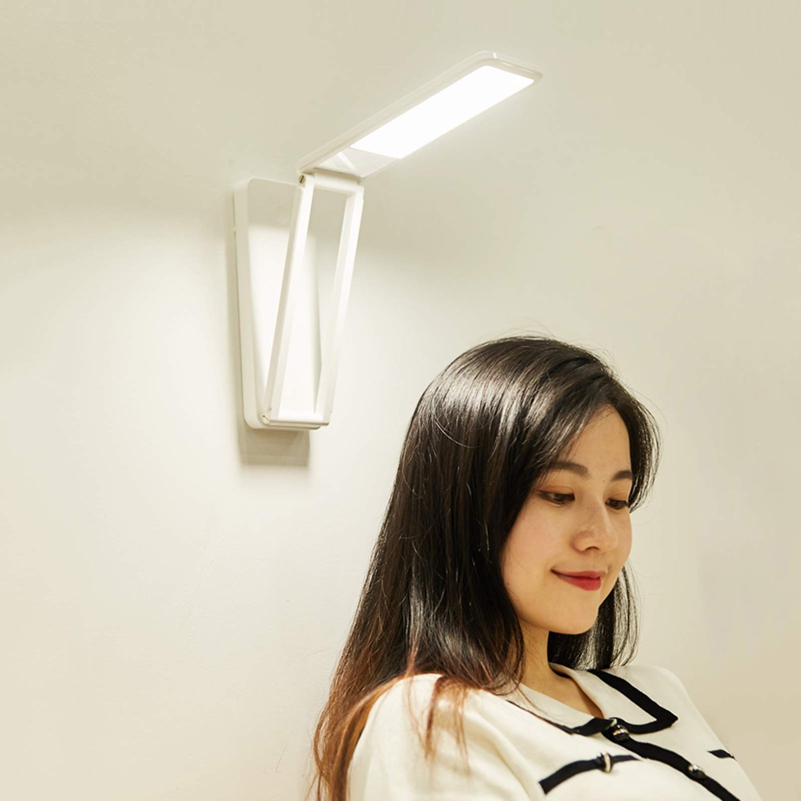 Lámpara Escritorio LED Lámpara de escritorio plegable LED Carga / enchufe lámpara de doble fines 4W Lámpara de escritorio regulable con portátil de carga USB Lámpara de aprendizaje Lámparas de mesa