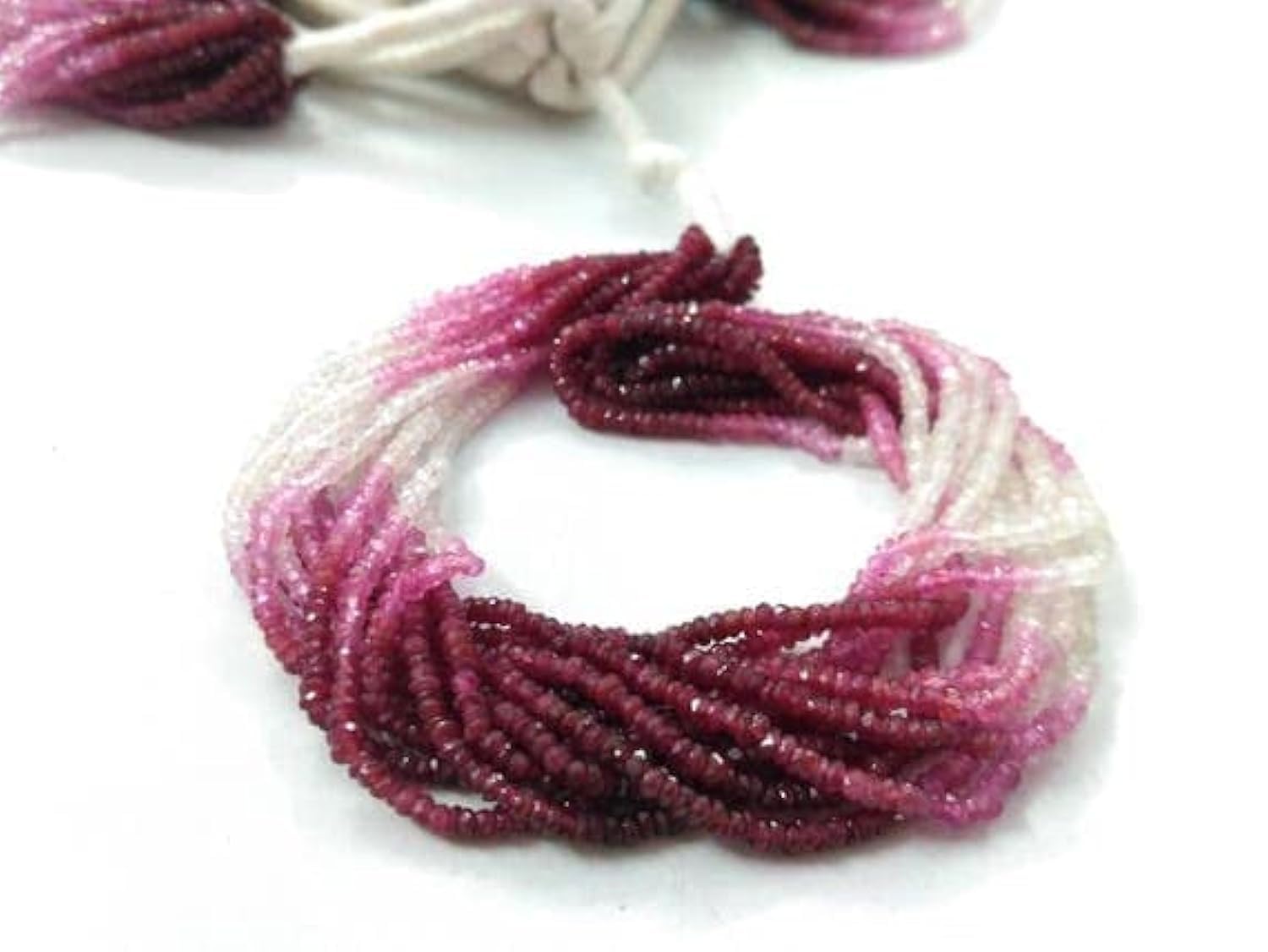 Perles de rubis naturel facettées pour fabriquer des bijoux personnalisés au quotidien