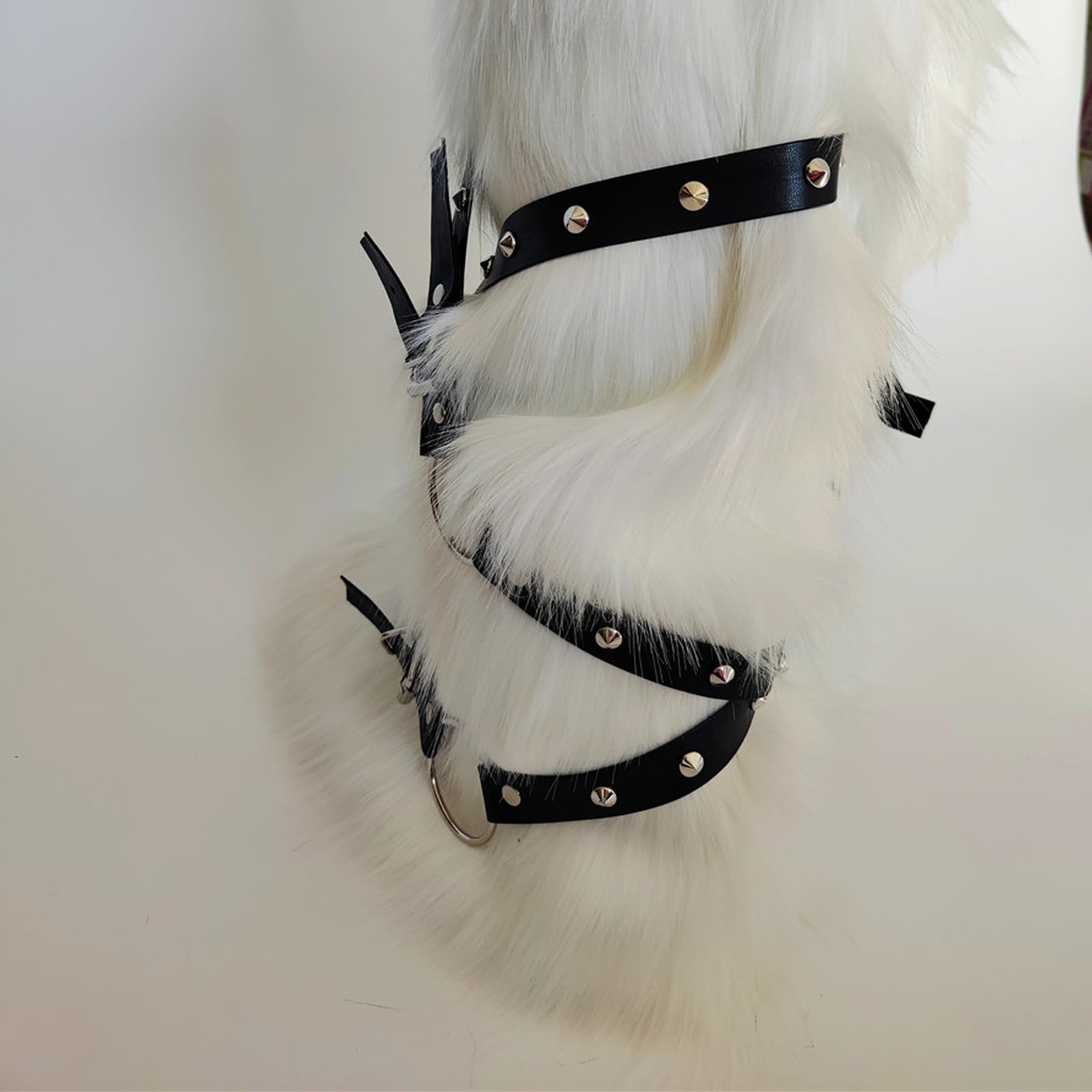 Calentadores de piernas de piel sintética para mujer, remache punk, arnés de piernas, mullido, fundas de botas de nieve, calcetines para fiestas e informales
