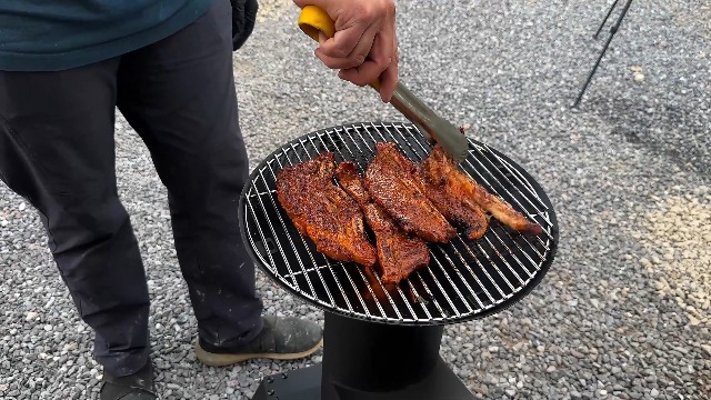 Poêle Fusée Onlyfire 3-en-1 – Plaque Et Grille De Cuisson, Support Amovible, Bois/pellet – Idéal Camping Et Jardin, Cadeau Sympa