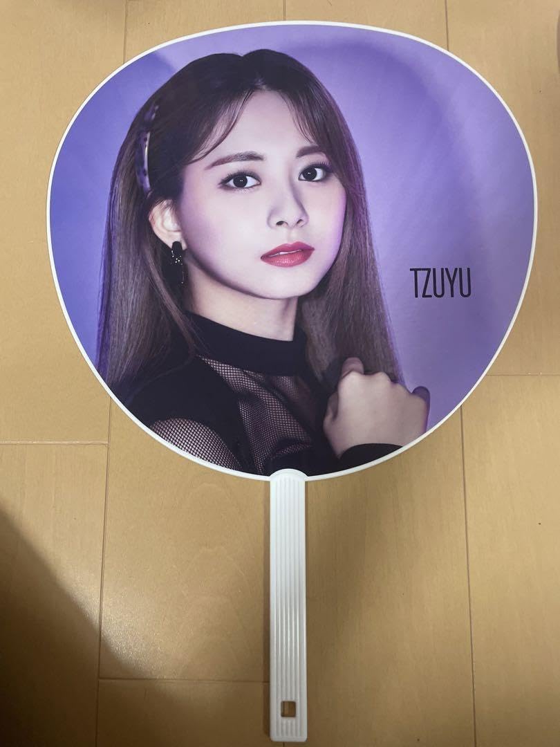 Amazon.co.jp: TWICE ツゥイうちわ3セット : ホーム＆キッチン