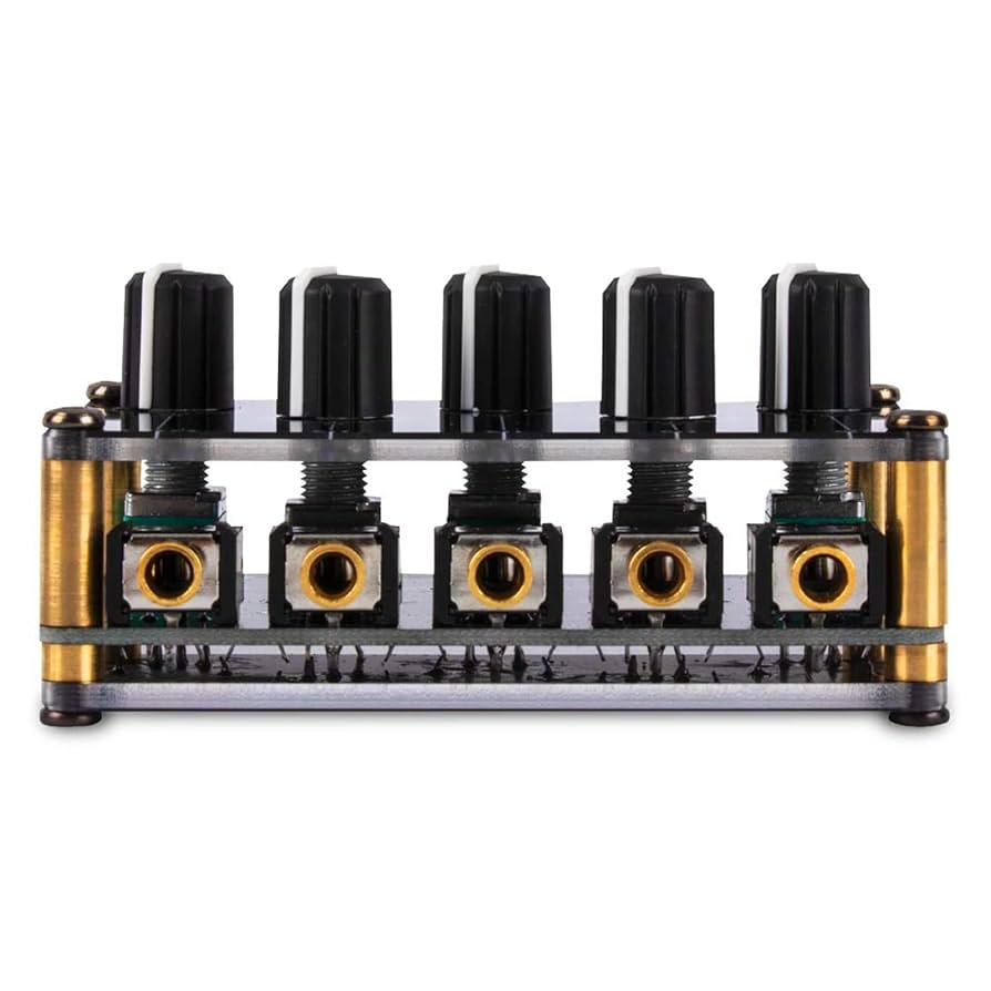 Amazon | 超低ノイズ 4 チャンネルラインミキサー 4 ステレオ