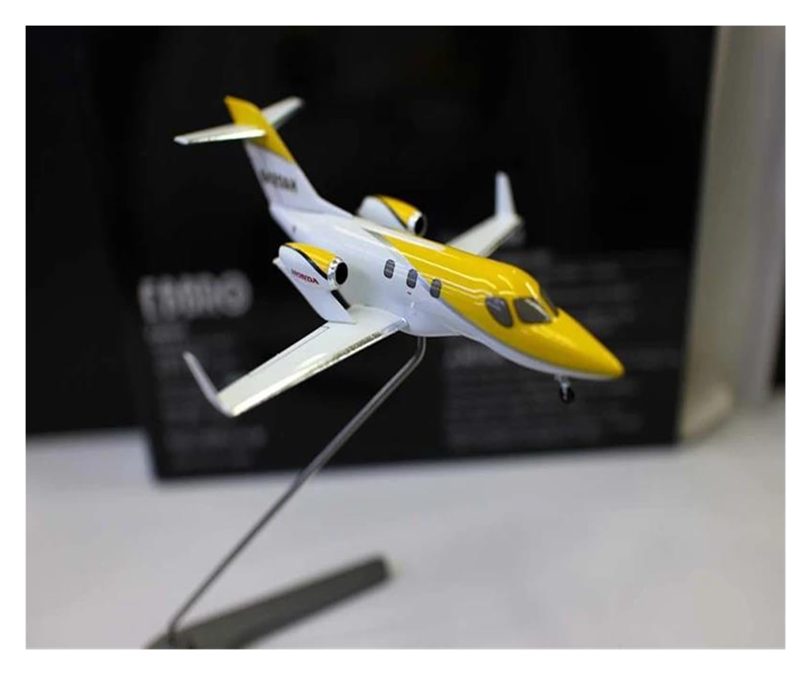 1/144 Per JET Business Jet Piccolo Aereo Di Linea Privato Modello Di Aereo In Lega Serie Classica Scale Aircraft Display Model(Yellow)