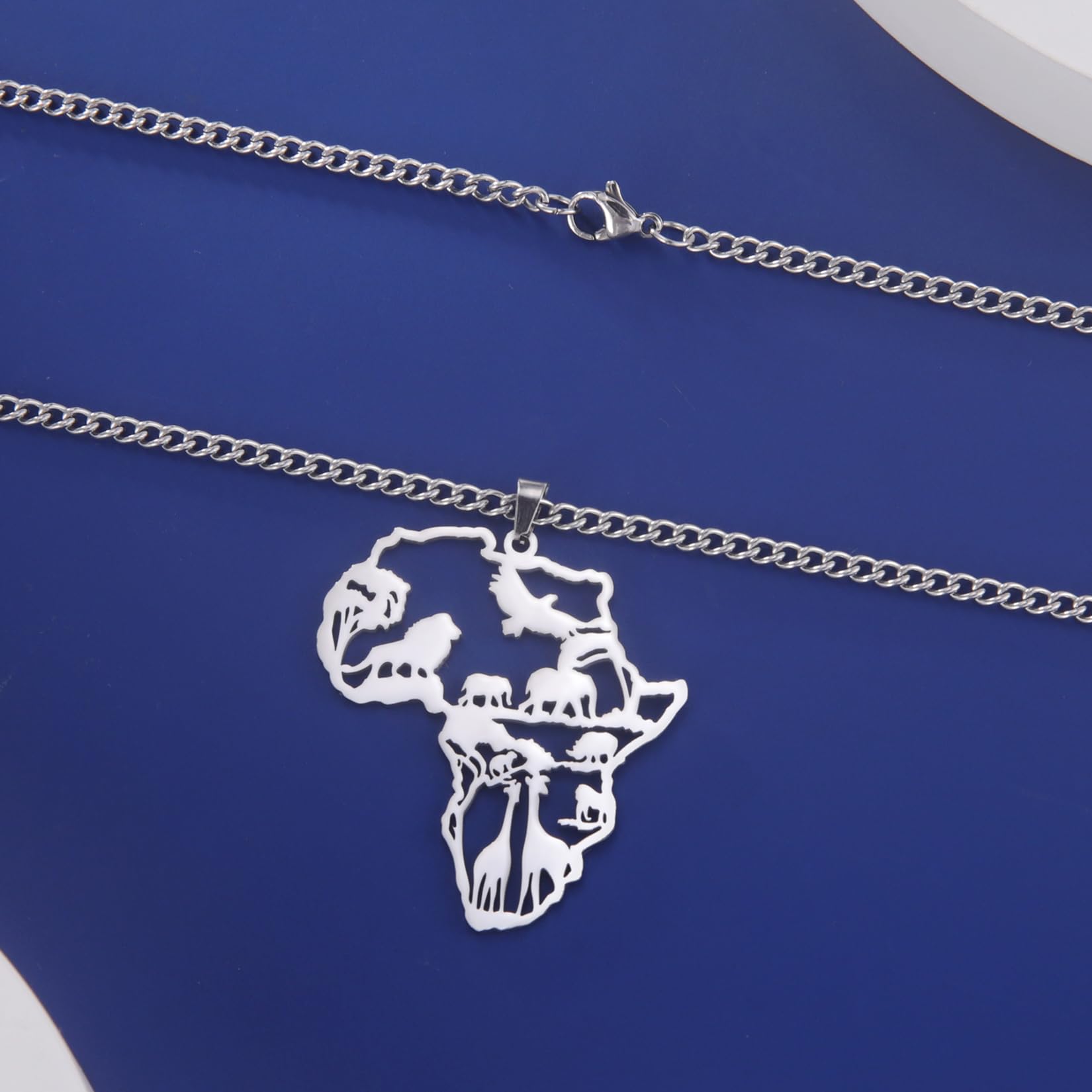 Collar mapa África hombre diseño animales africanos colgante tribal contorno continente joyería étnica