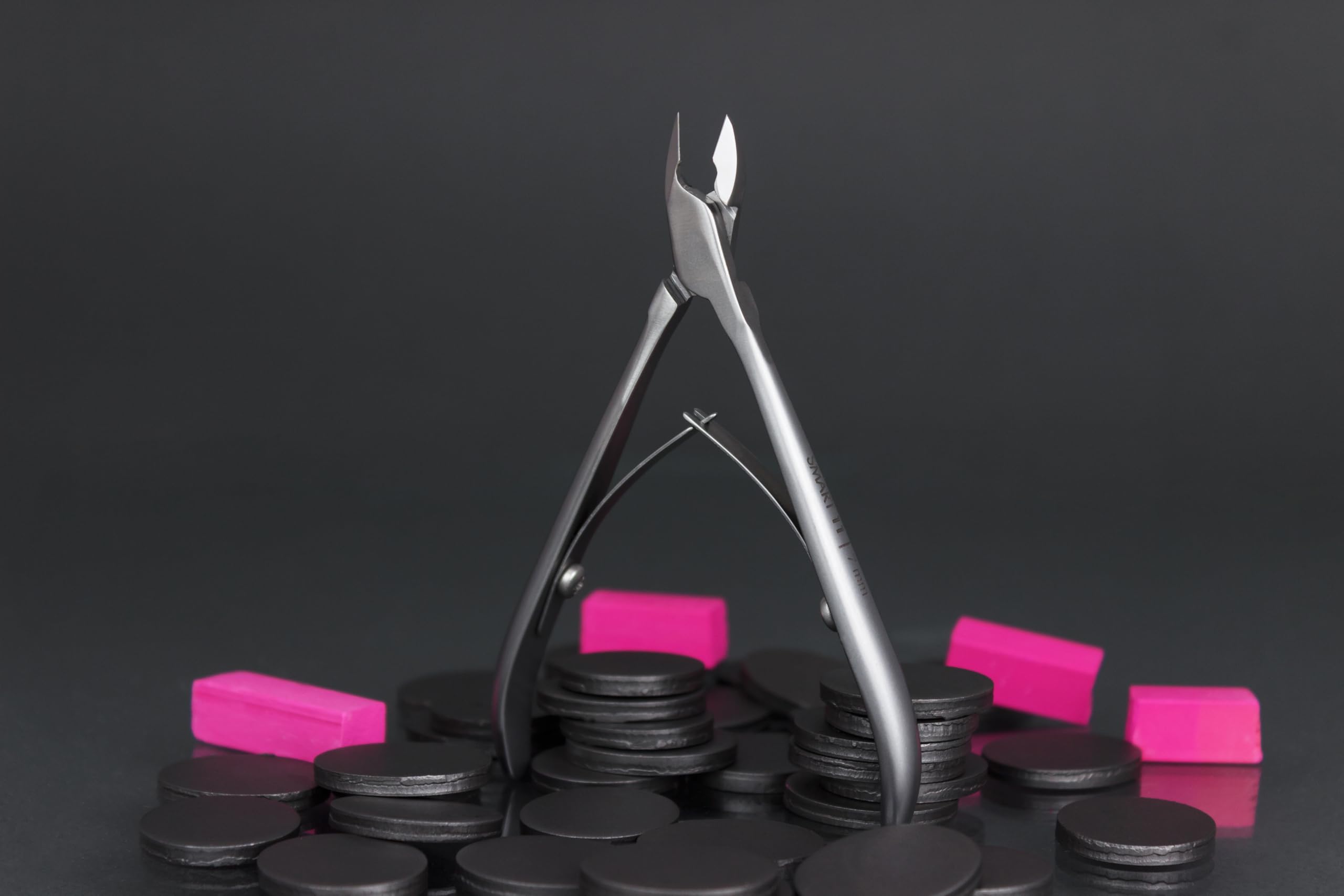 STALEKS PRO by Natury Nails Pince à cuticules professionnelle 7 mm - Coupe-cuticules en acier inoxydable - Recommandé pour les débutants - Smart 11-7