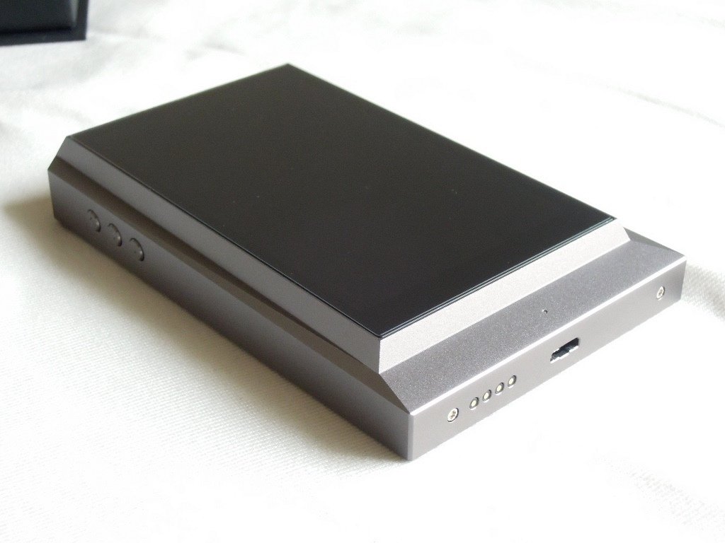 Amazon.com: Astell&Kern AK320 Portable High-Resolution Audio 