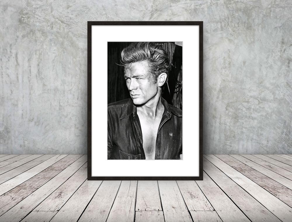 artissimo gerahmtes Poster 50x70 cm James Dean PE6575-SC – Schwarz-Weiß Bild mit Rahmen, Kunstdruck mit Passepartout, Hollywood Stars Wandbild Vintage Hochformat