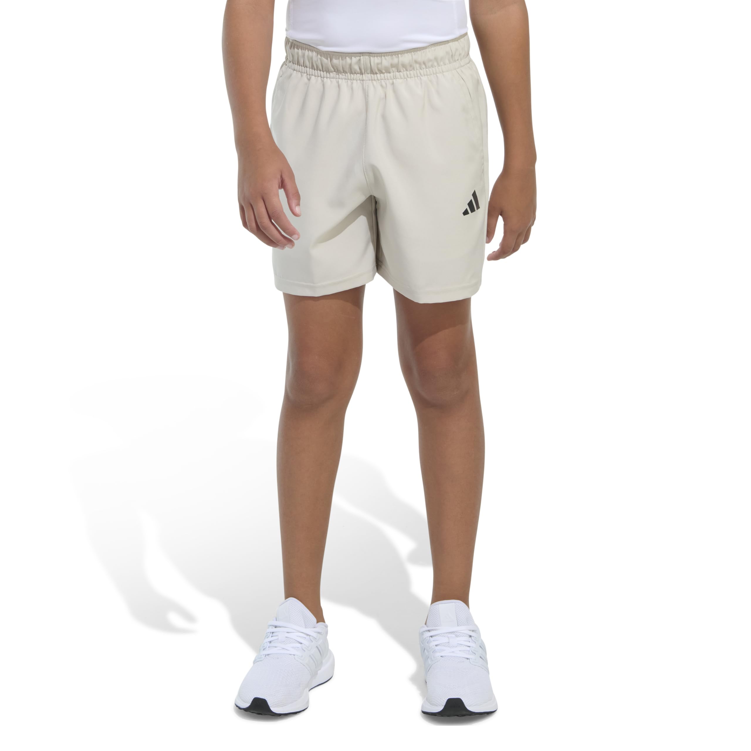 Adidas Essentials Short pour garçon avec petit logo