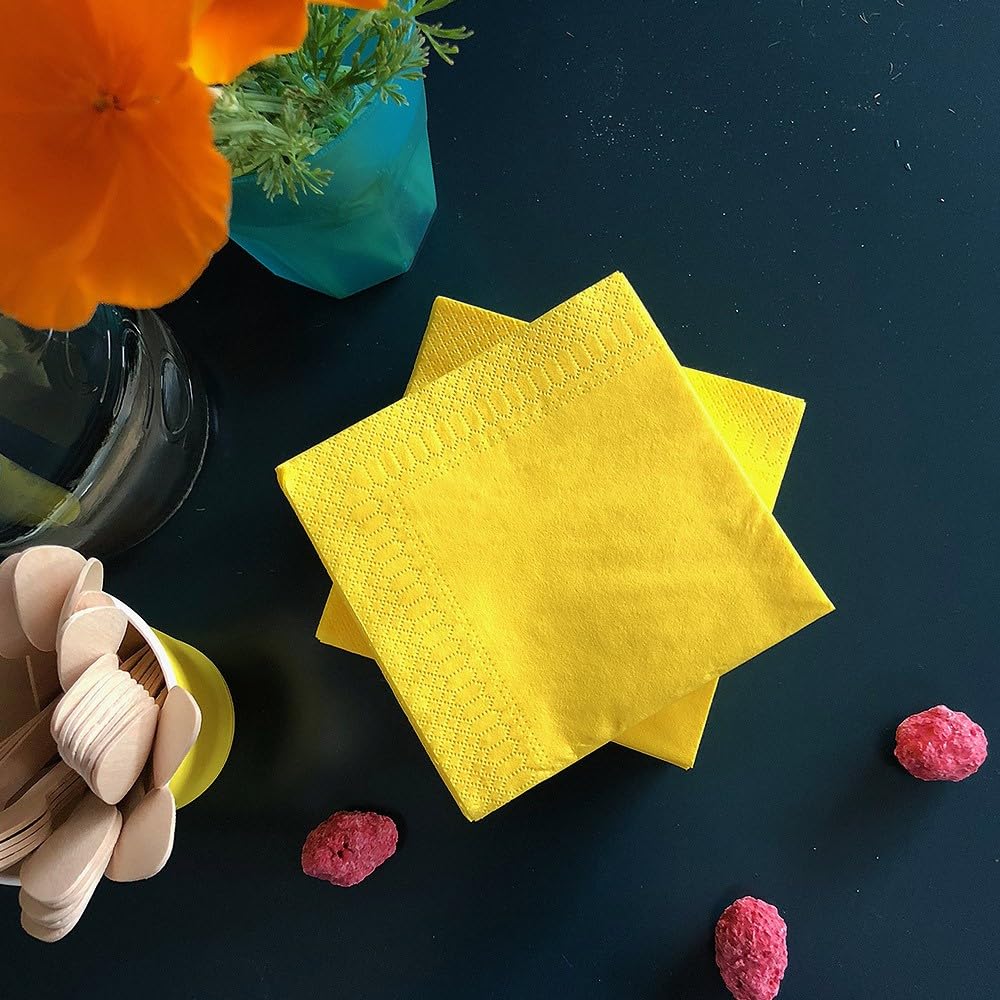 300 Mini-serviettes cocktail en papier - Jaune 20 X 20 m - Fabriquée en France - Douces et Absorbantes - Double épaisseur - Anniversaire - Pique-nique - Mariage - Essuie-tout - Table'Colors
