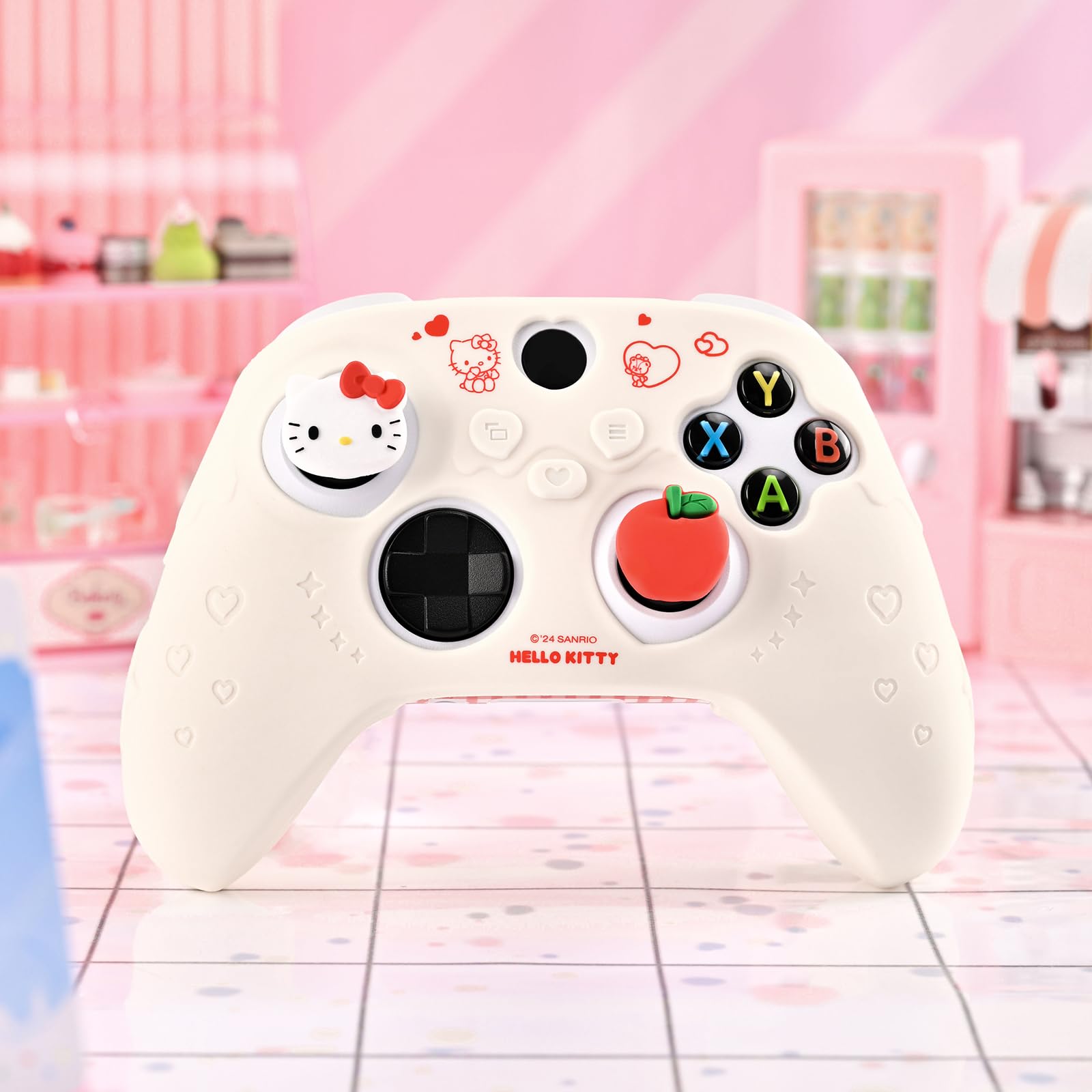 Kuitmor Funda protectora antideslizante de silicona suave compatible con mando de Xbox con 2 tapas de agarre para el pulgar y 1 adhesivo (beige Hello Kitty)