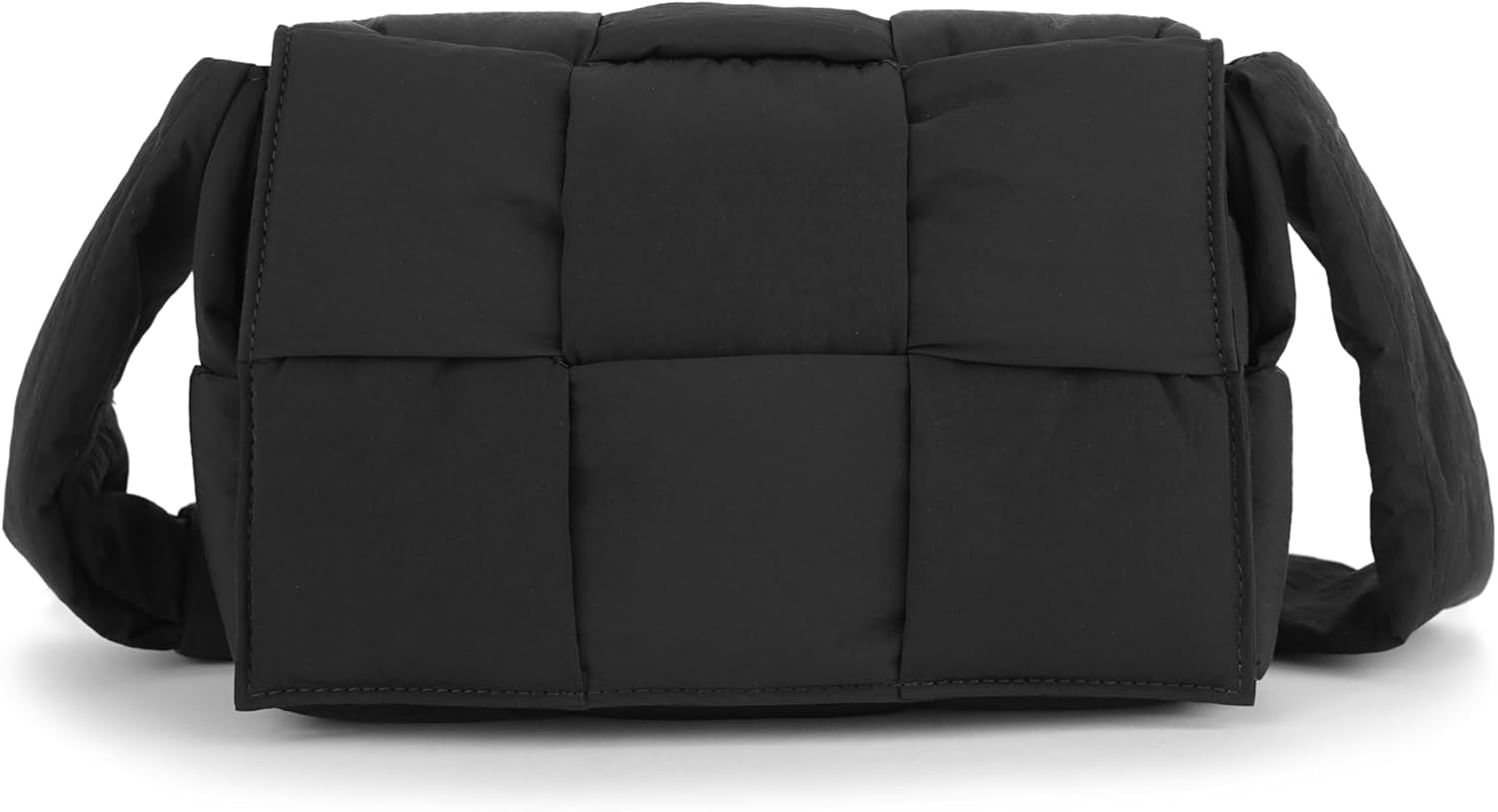 ボッテガ・ヴェネタ(BOTTEGA VENETA) カセット(CASSETTE) バッグ