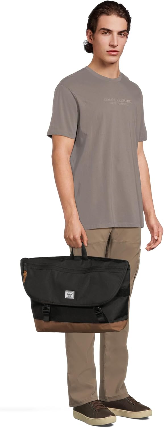 Herschel Unisex Cove Messenger - Image 6