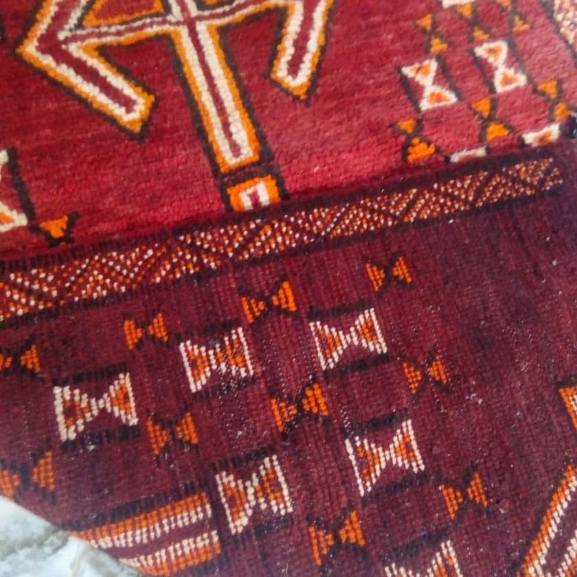 Générique Tifinagh Shop - Tapis Berbère Boujaad Authentique - Fait Main en Laine – 190 x 123 cm – Tapis Marocain Artisanal du Maroc