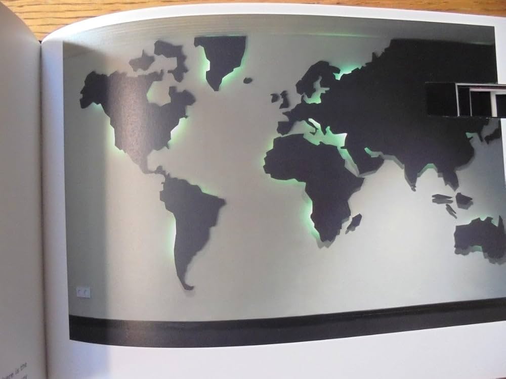 Amazon.co.jp: Thomas Demand: L'Esprit d'Escalier : Demand