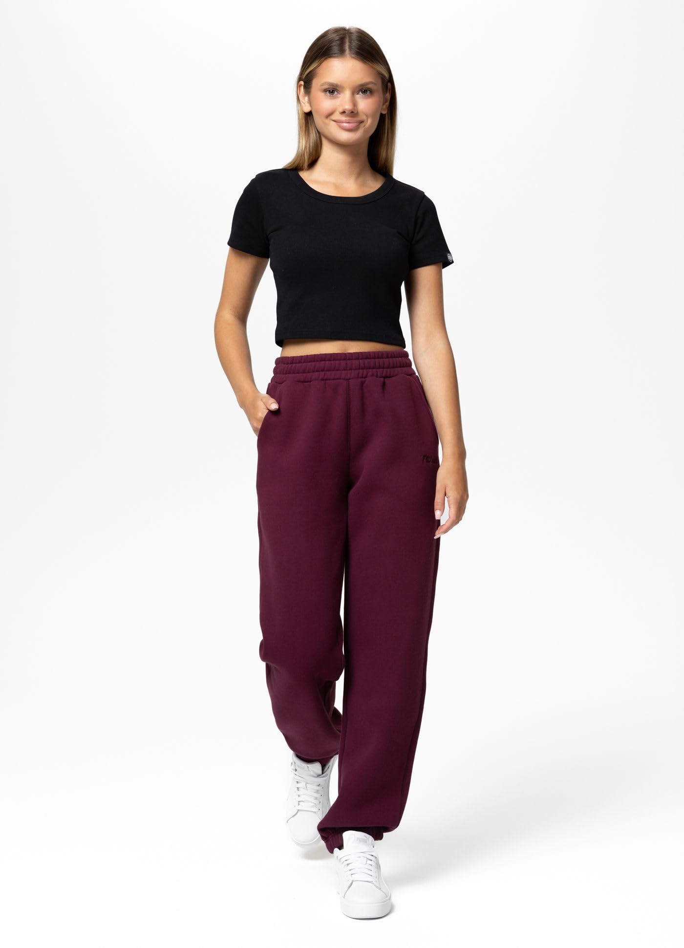 PITBULL Damen Jogginghose TULLA - Frauen Sweatpants Oversize Fit Sporthose, Baumwolle Polyester Mix, Bequeme Trainingshose mit Kordelzug & offenen Taschen, Komfortable Freizeit Hose