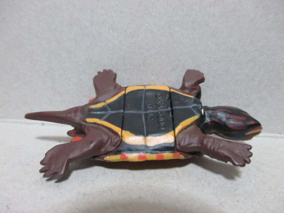 Amazon.co.jp: 海洋堂 チョコエッグ クラシック 048C リュウキュウ