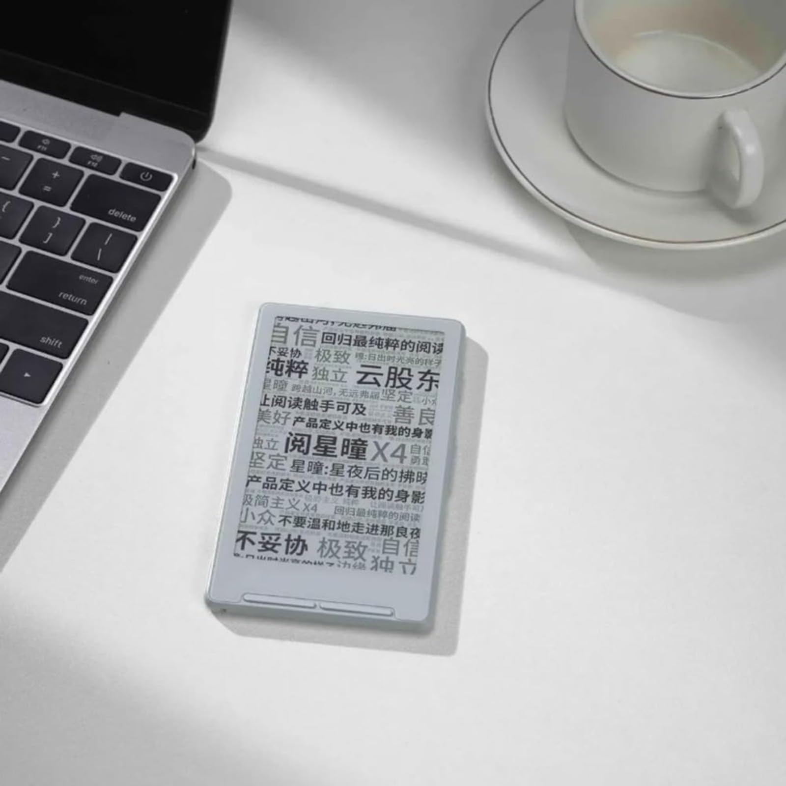 Tragbarer E Ink E-Book-Reader, kompakter Mini-Handheld-E-Reader, leichtes Taschenlesegerät für Reise und Pendeln