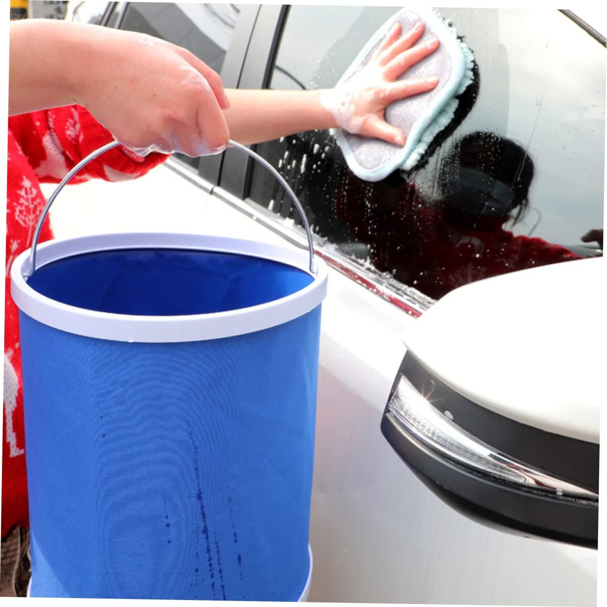 Folding Water Bucket Large Capacity Portable Container for Automotive Cleaning Outdoor Activities and Fishing Space-Saving Design for Easy Storage and Transport