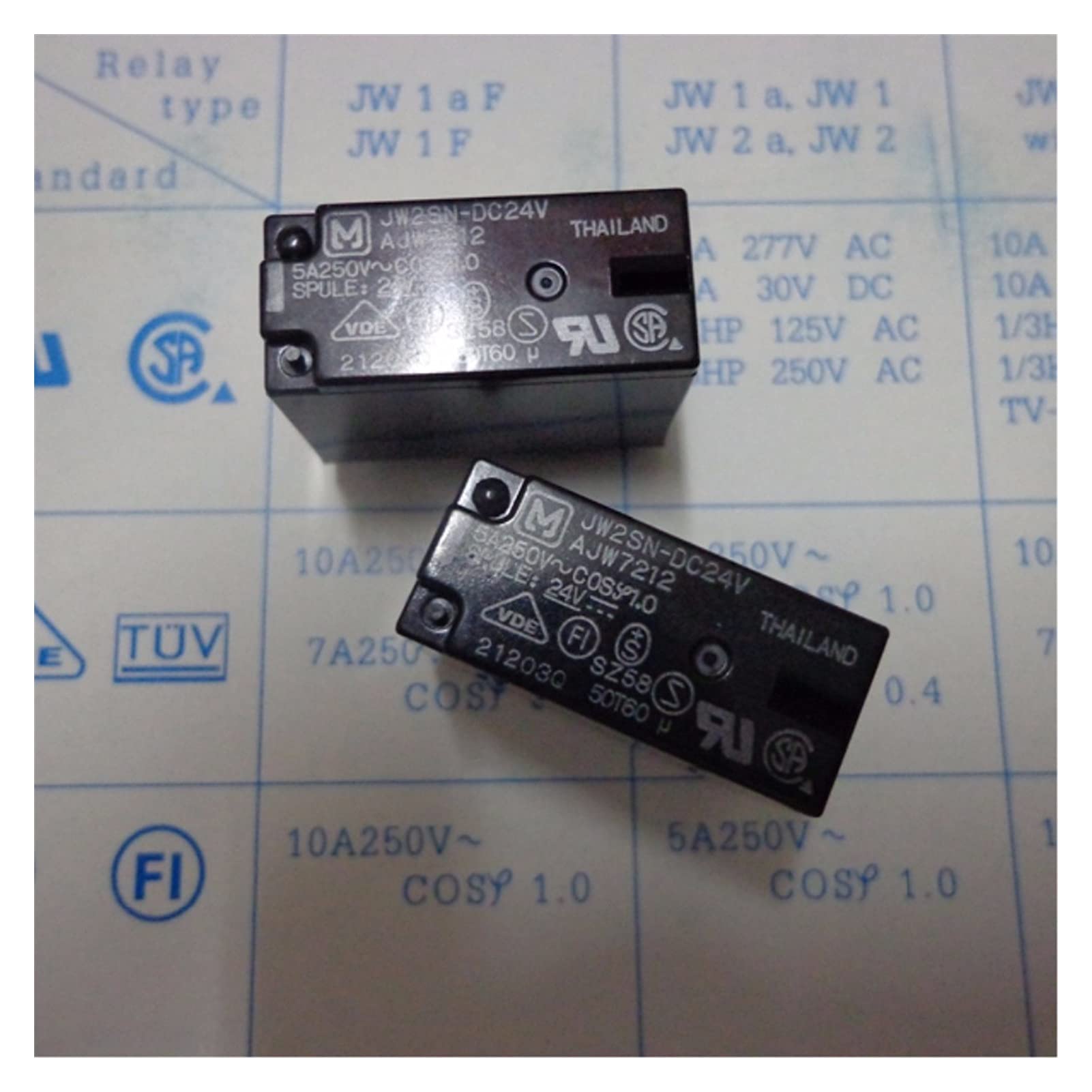 Relé Dip-8 JW2SN-DC12V de dos circuitos abiertos y cerrados AJW7212