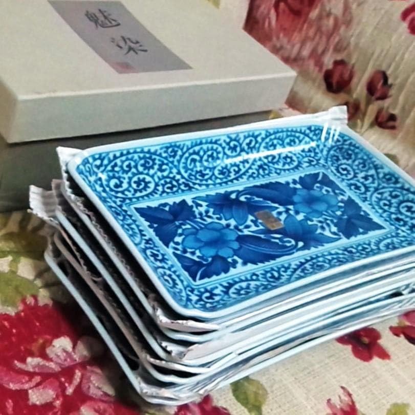 箱入5点 龍峰窯 牡丹柄 染付古伊万里焼物皿 5 箱入5点 龍峰窯 牡丹柄 染付古伊万里焼物皿 5