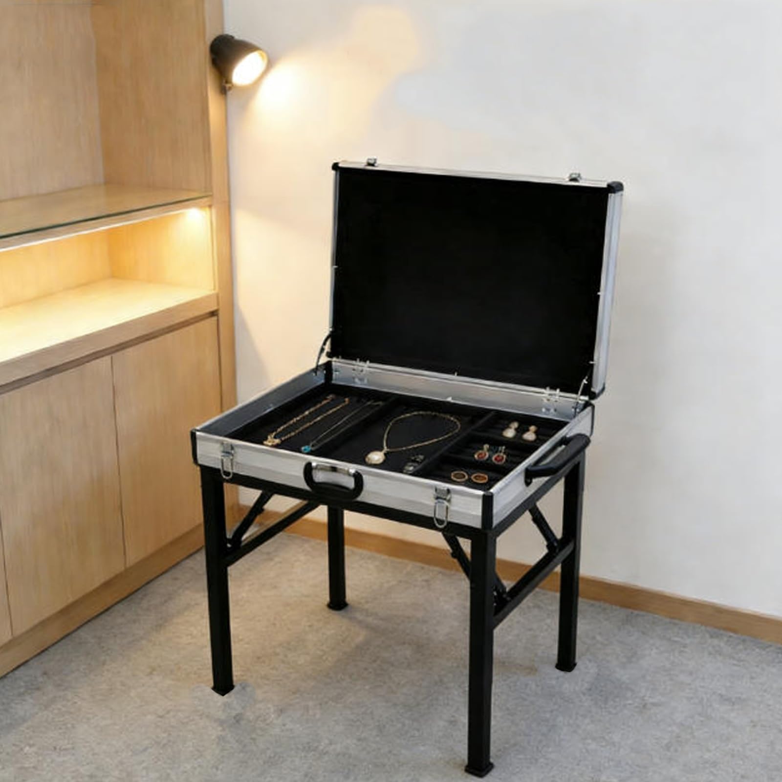 Przenośna Składana Nocna Gablota na Biżuterię, Wytrzymałe Koła Aluminiowa Gablota na Biżuterię, Wbudowana Piankowa Wyściółka, Odpowiednia na Targi Rzemiosła(80x60cm/31x24in)