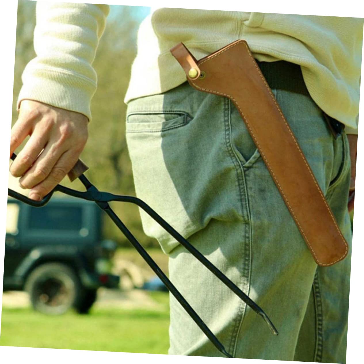Pinza per Carbone da Esterno in Ferro con Manico in Legno | Nera, Comoda per Spostare Braci, per Attività All'aperto e Cena, Accessori Barbecue