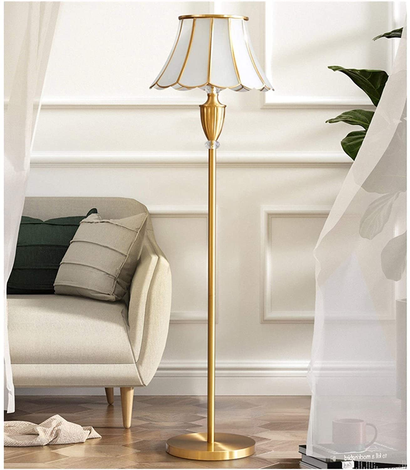 Elegante lámpara de pie de cobre con pantalla de cristal for salón y dormitorio
