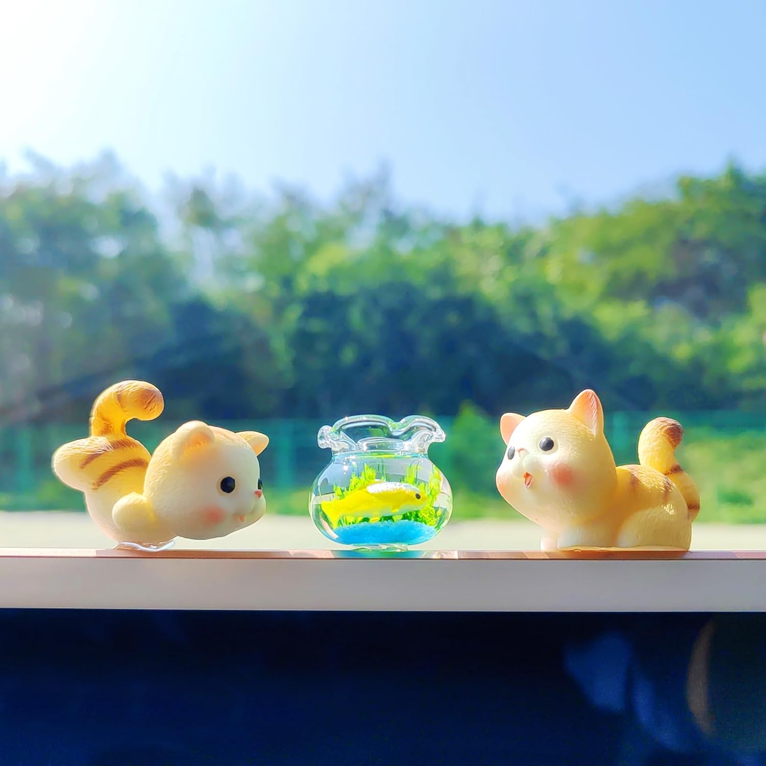 Cute Cat Car Ornaments for Dashboard, Funny Cats and Fish Playing Rear View Mirror Accessories Center Screen Decoration, Dashboard Decor Car Accessories Interior (Yellow cats with fish bowl)