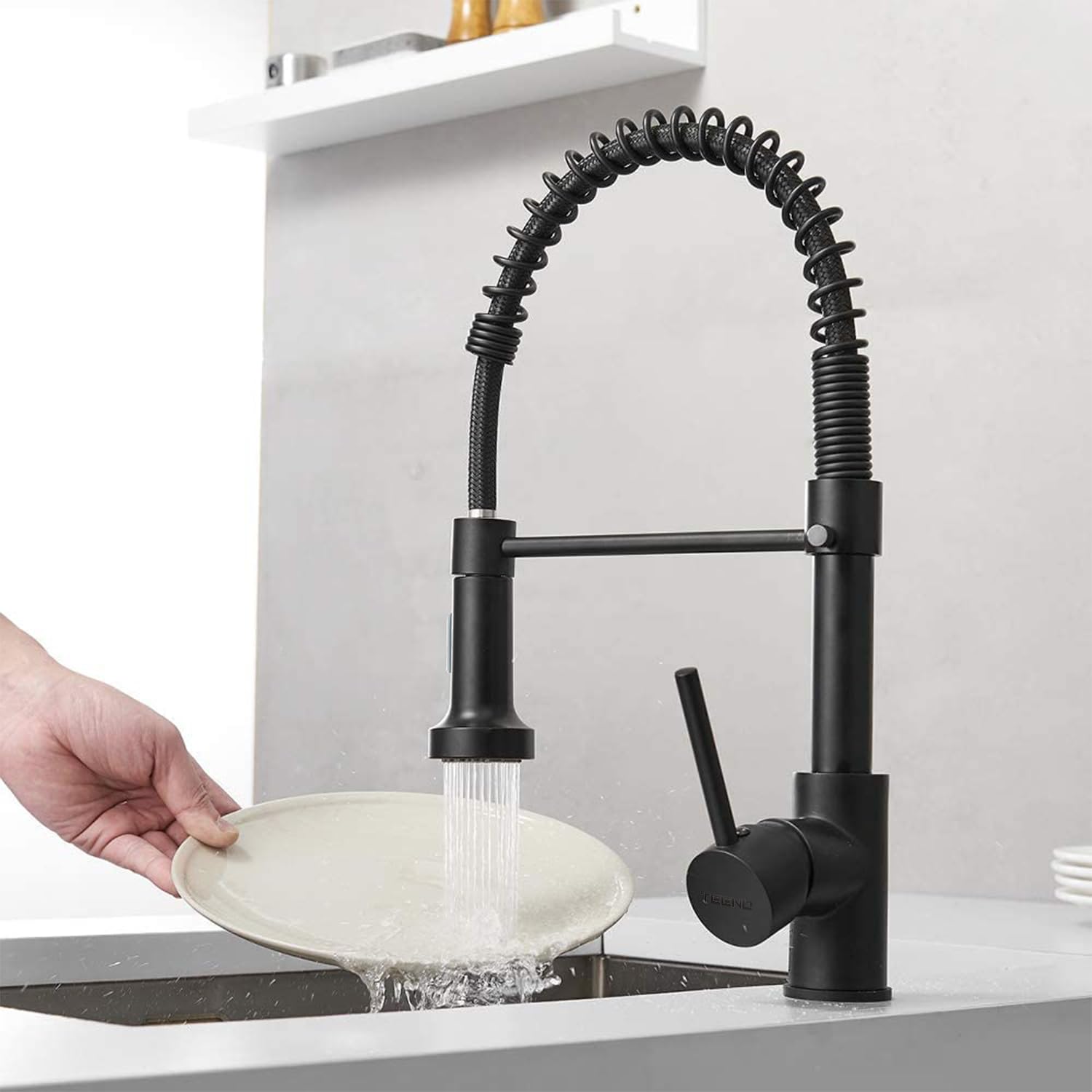 STANEW Robinet de Cuisine avec Douchette Pivotante 360°, 2 Modes de Pulvérisation, Design Économiseur d'Eau, Installation Facile, Noir