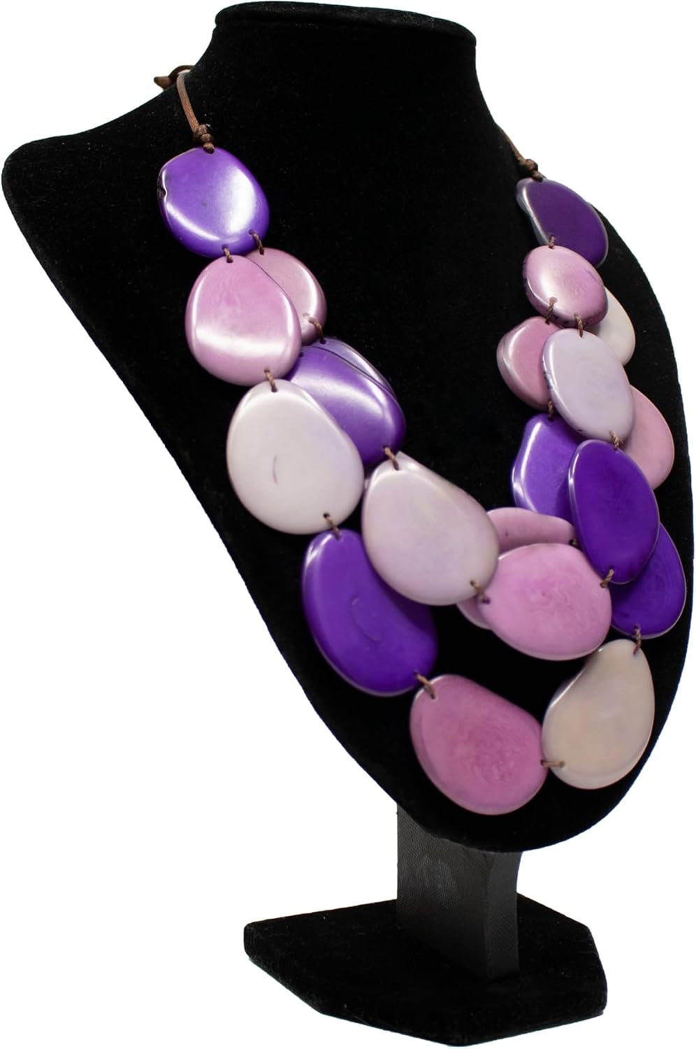 Eco-Chic Andean Oval Tagua Necklace: Artisan-Crafted Elegance