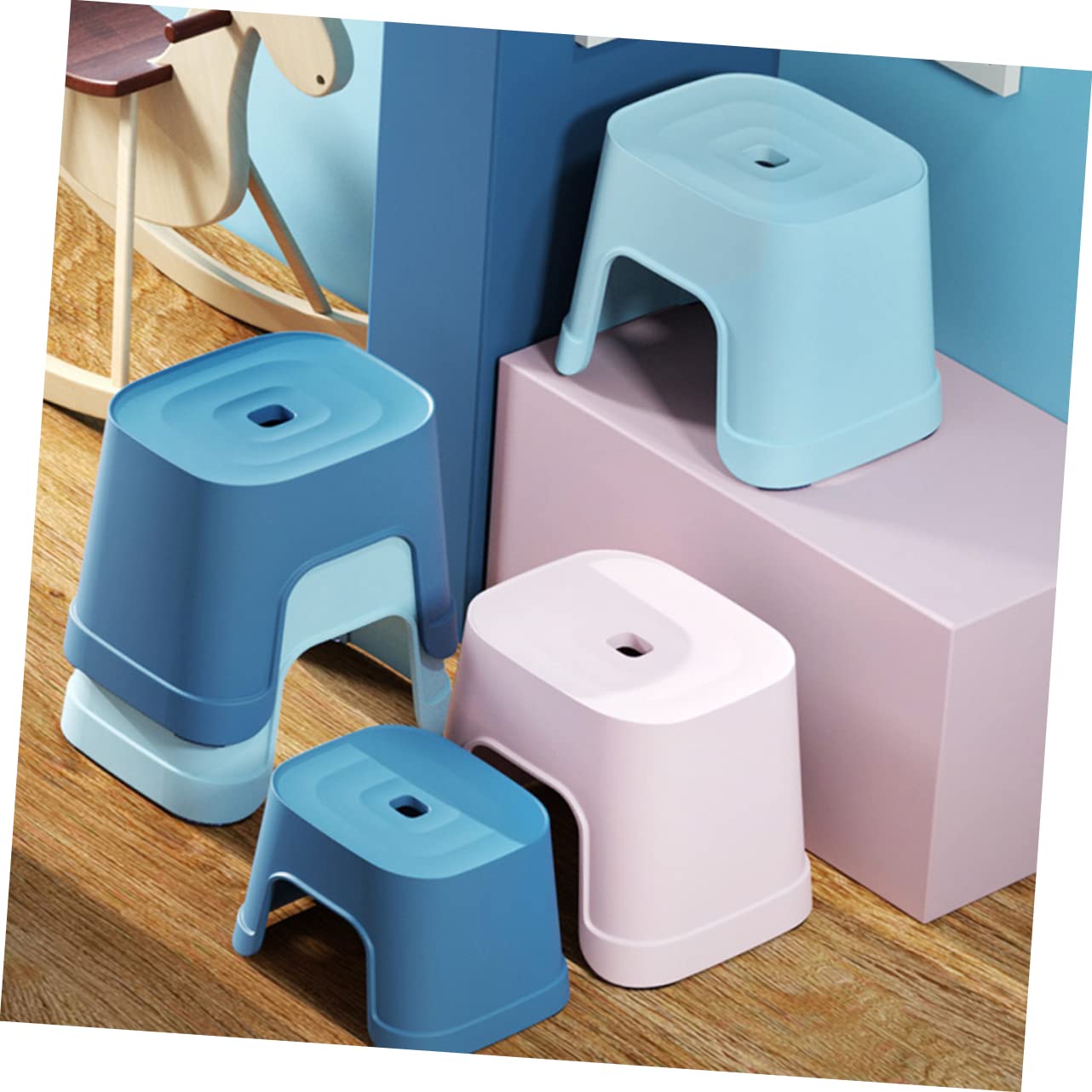 Homoyoyo Sgabello in Pp Antiscivolo, Leggero e Multiuso, Piccolo Sgabello da Bagno per Casa e Toilette, Blu