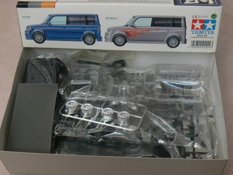 タミヤRCボディ　トヨタbB タミヤ 1/24 スポーツカーシリーズ トヨタ bB | タミヤ