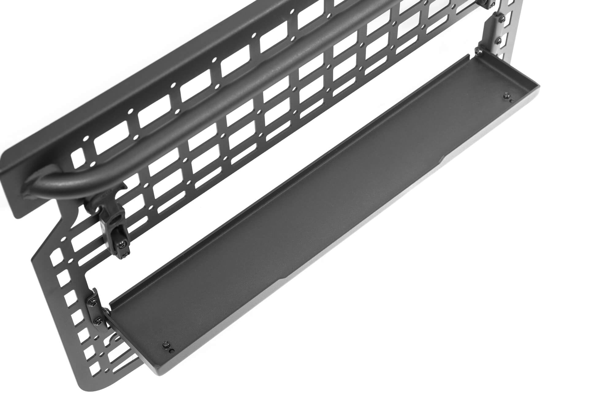 DV8 Offroad Panel Molle para portón trasero para Ford Bronco 2021-2023 | Perfecto para bolsas Molle, fundas de cuchillos, kits médicos, equipo de recuperación y más | Bandeja desplegable para sostener