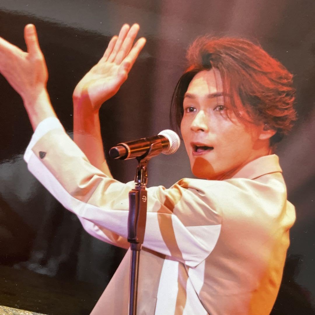 Amazon.co.jp: 純烈 白川裕二郎さん。ランダムブロマイド2枚。おまけ