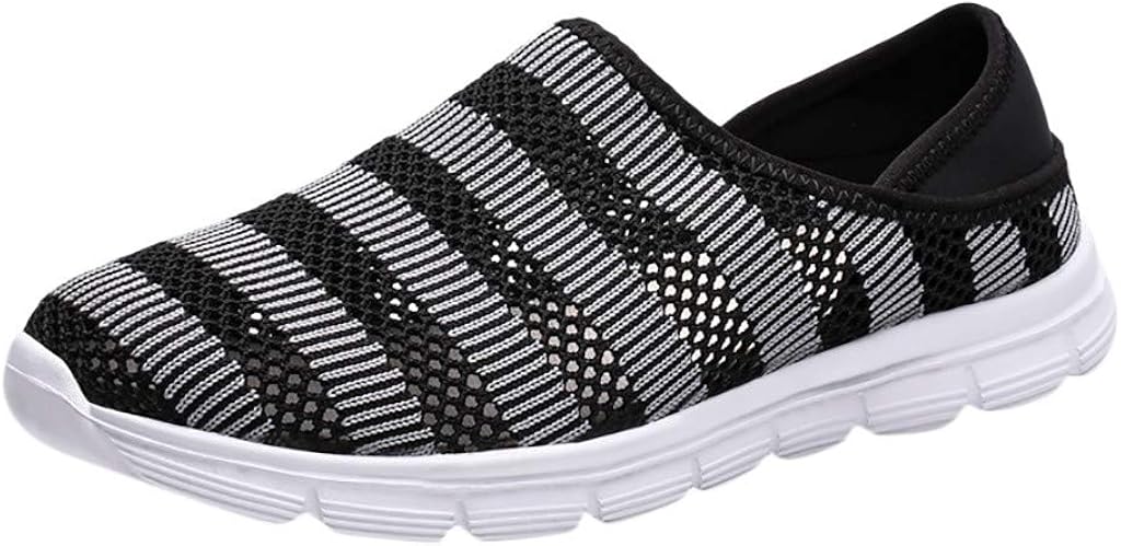 detersivo per scarpe da ginnastica bianche