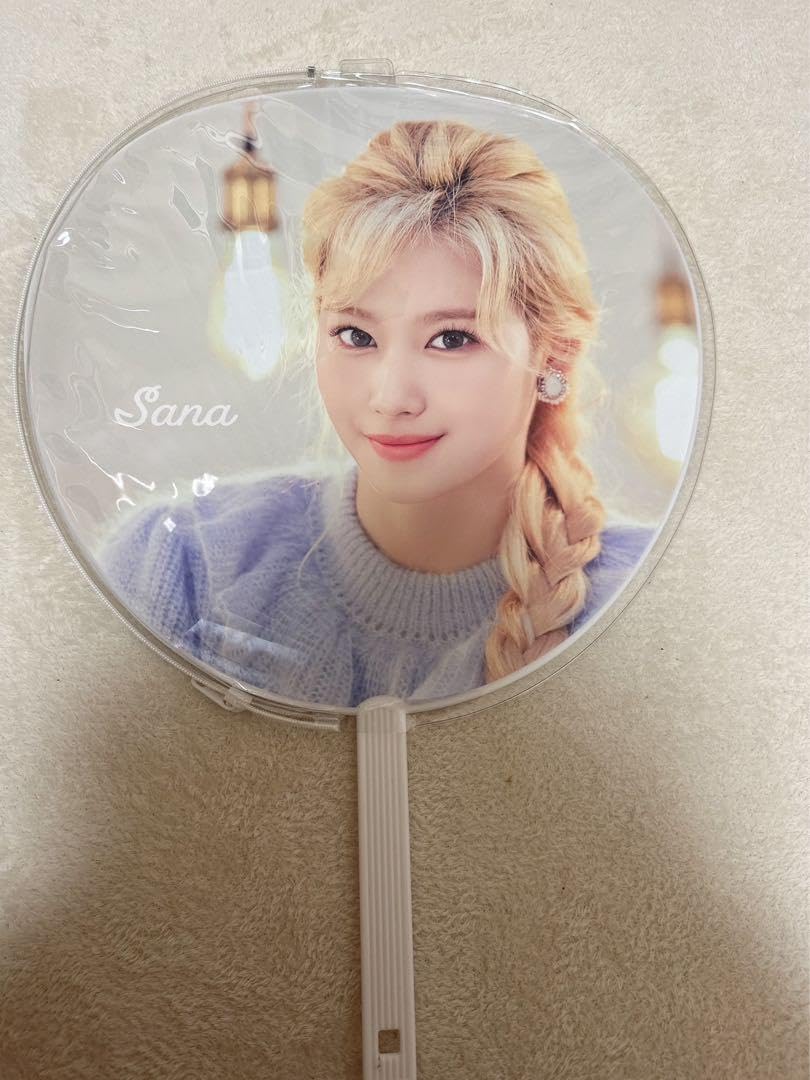 Amazon.co.jp: TWICE サナ うちわ : ホーム＆キッチン