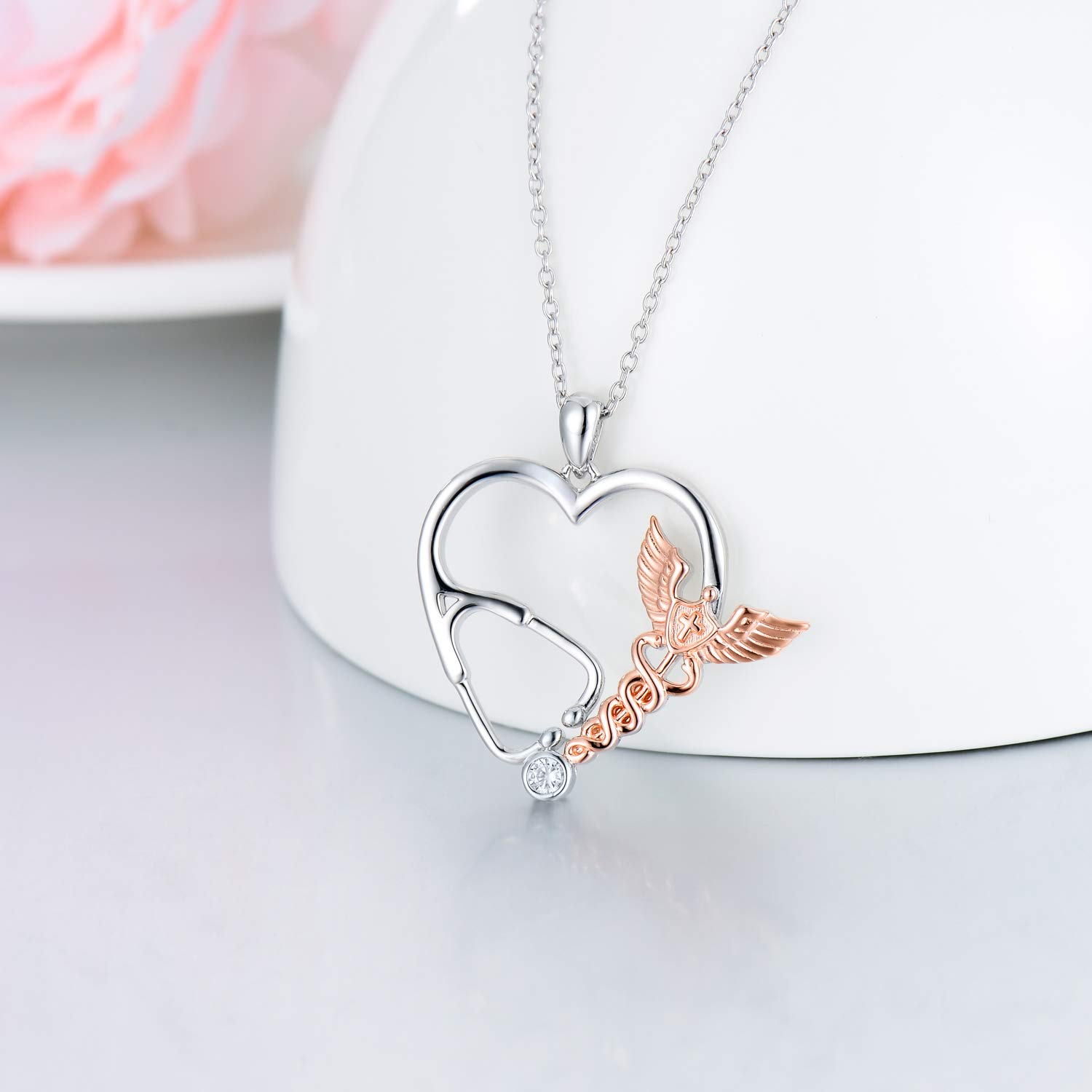 Silber Hermesstab Engel Anhänger Stethoskop mit Zirkonia Herzform Halskette Schmuck Dankeschön für Krankenschwester Ärzte Frauen Mädchen, 45,7 cm + 5,1 cm Kette