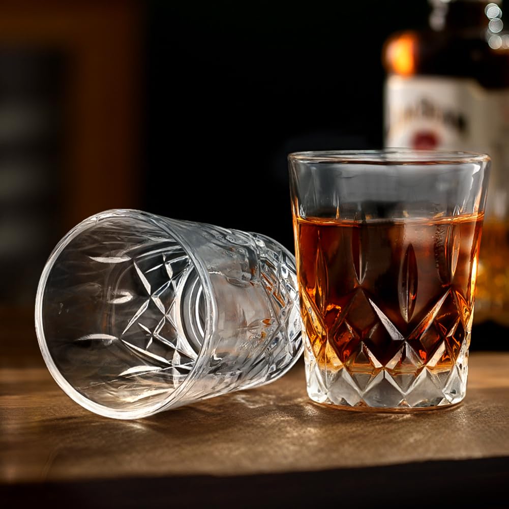Bicchieri da Shot In Vetro da 5.5cl, Set di 8 Bicchieri Amaro, Bicchierini Liquore in Vetro, Elegante Design Vintage