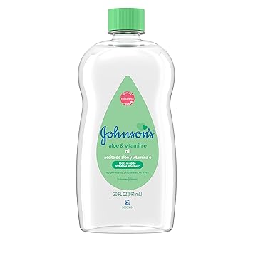 Johnsons Baby Oil, Mineral Oil with Aloe Vera & Vitamin E to help reduce Moisture Loss, Soothing, Moisturizing Baby Massage Oil, Baby Essentials, 20 fl. oz, 6 Pack