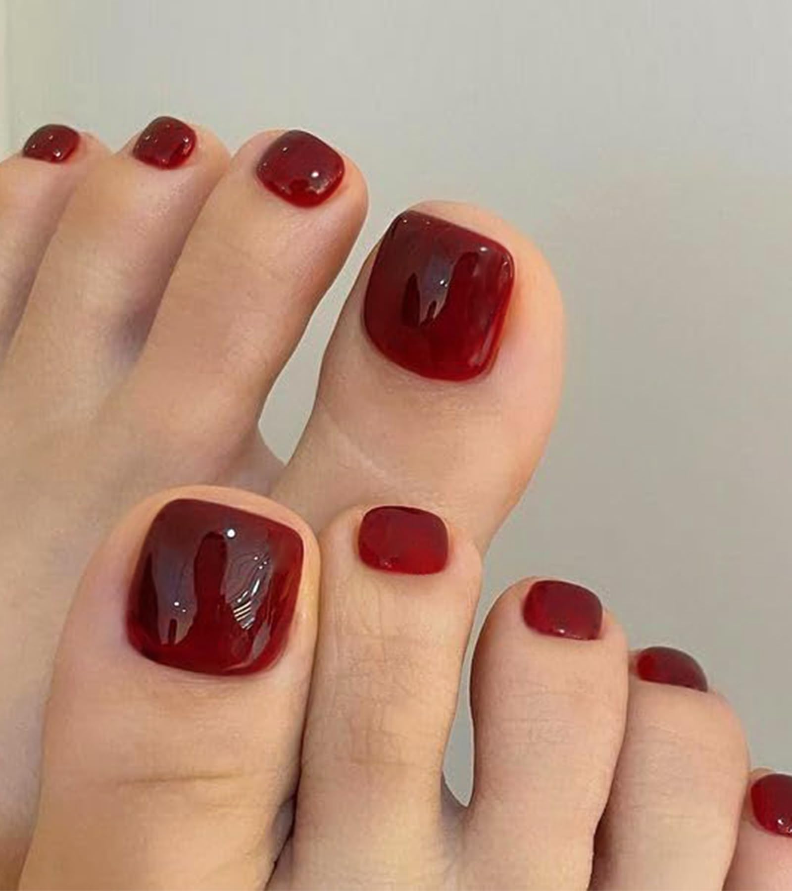 Morily Solid Dark Red Press on Toenails for Women, 24 Pcs Short Square Fake Toe Nail Press ons, Reusable Full Cover Artificial Glossy False Stick on