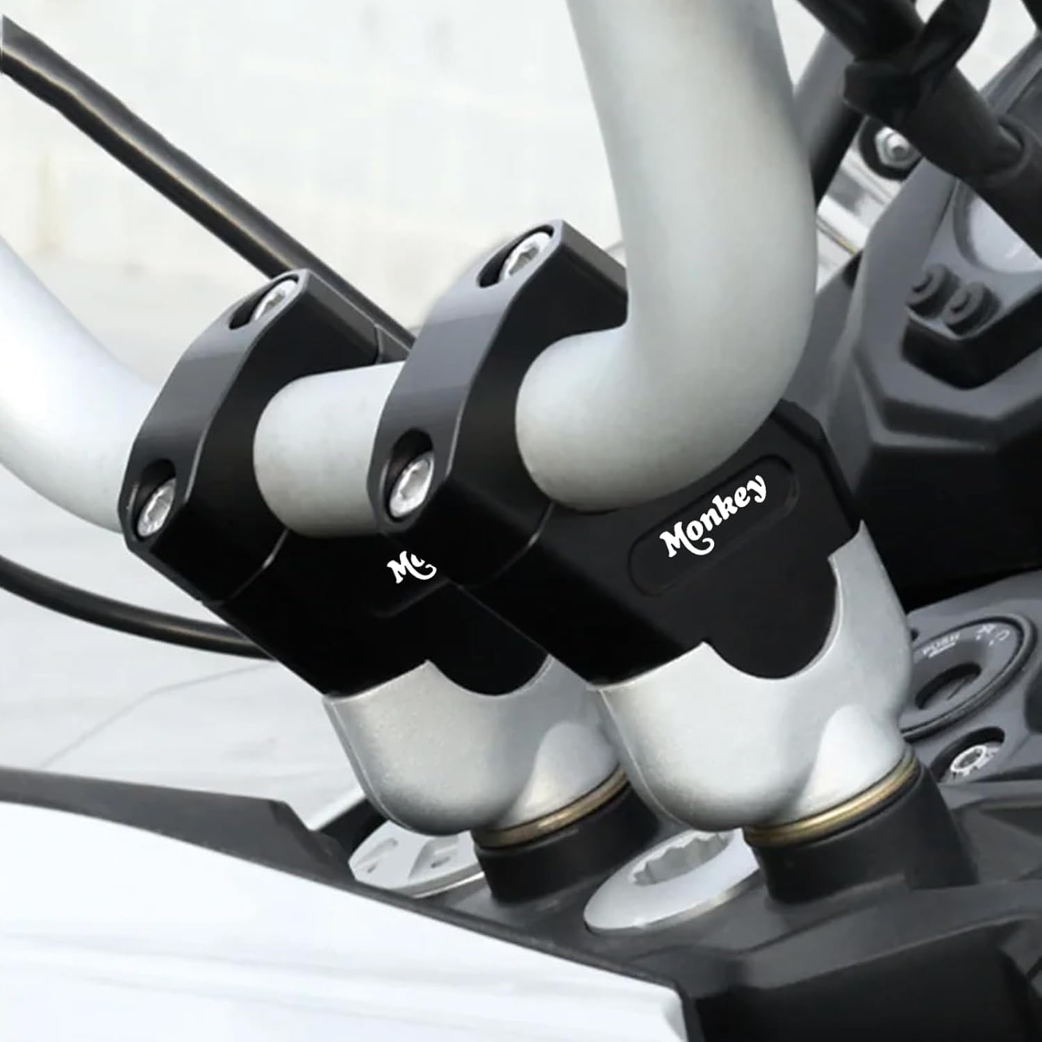 For Monkey 125 22mm 2025 Motorcycle Handlebar Heightener Handlebar Clamp Risers Universal Bar Risers Motocross Height Clamp Mount monkey 125 2018-2025 motorcycle Accessories (Red)