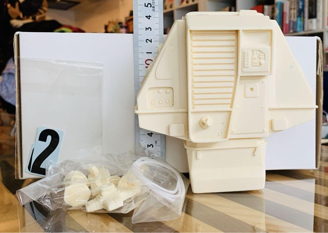 Amazon.co.jp: 超レア海外商品 サイレントランニング ドローン02  