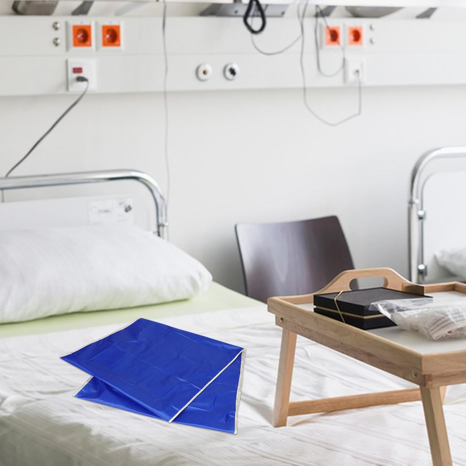 Portable Elderly Transfer Pad Blue Polyester Multifunctional Design Bed Sliding Sheet for Patients and Seniors with Turning and Comprehensive Assistance Features