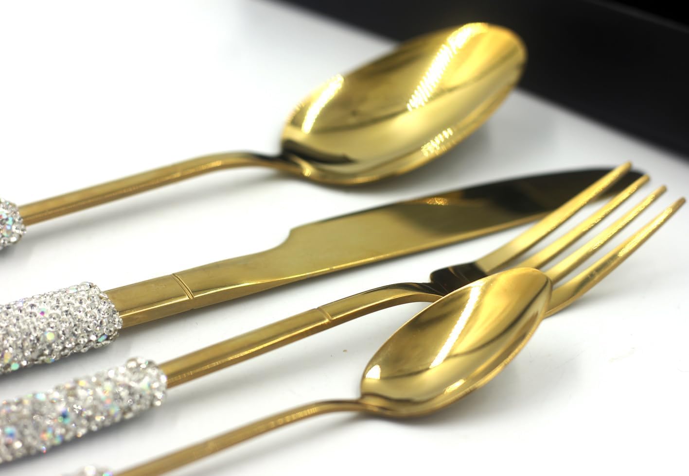 4 Pcs Bling Luxury Flatware Cutlery Set Rhinestone Crystal Stainless Steel Kitchenware Dinnerware Utensils, Spoon, Knife, Fork SET for Birthday Bridal Party Gift (Silver)