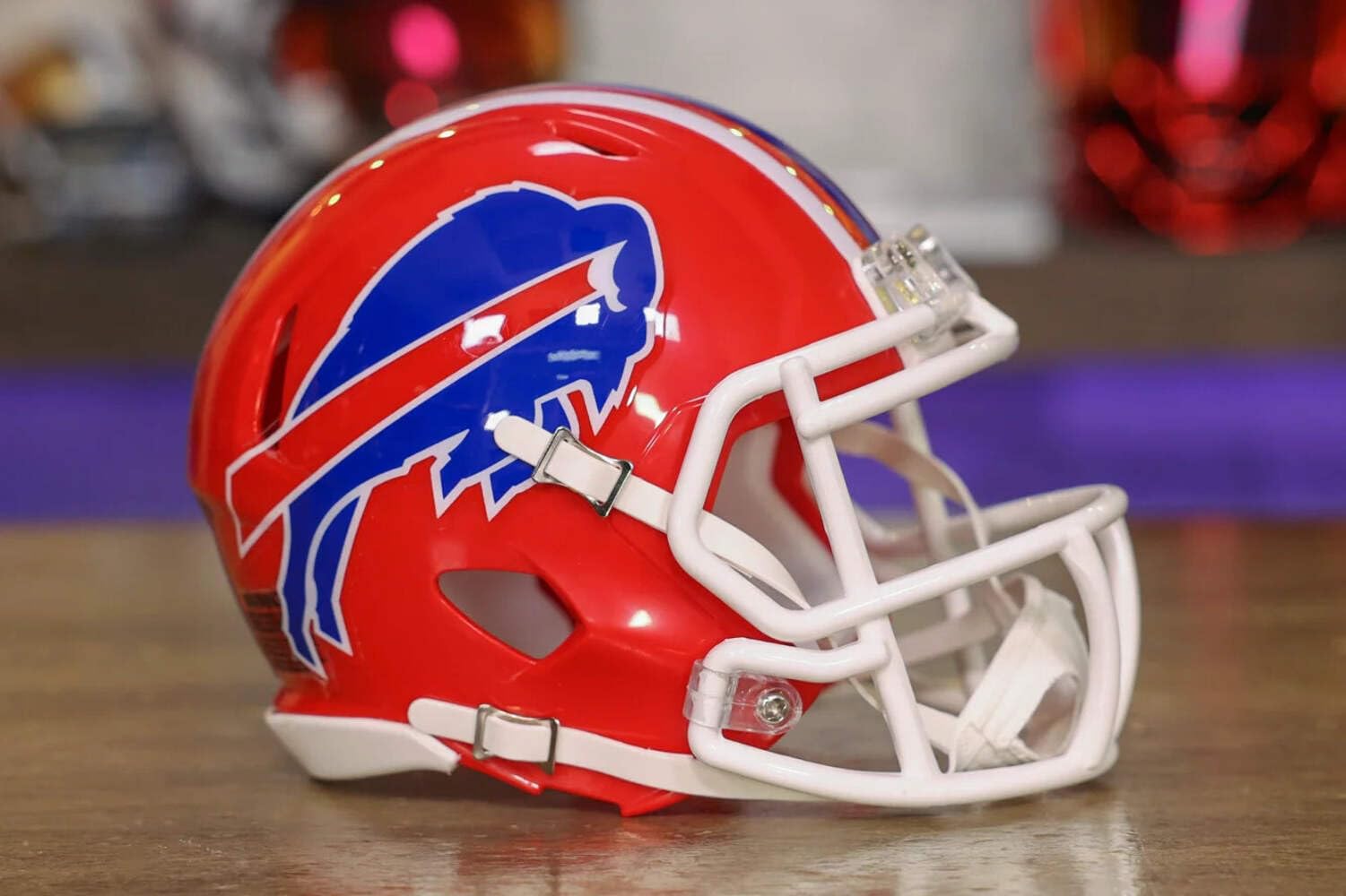Buffalo Bills Official NFL Mini Helmet by Riddell : Sports Related Collectible Mini Helmets : Sports & Outdoors
